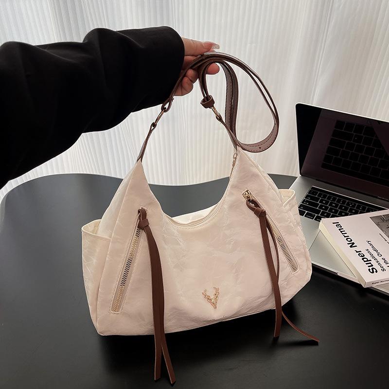 

Women s Large Capacity Autumn/Winter 2025 Versatile Crossbody and Shoulder Bag білий