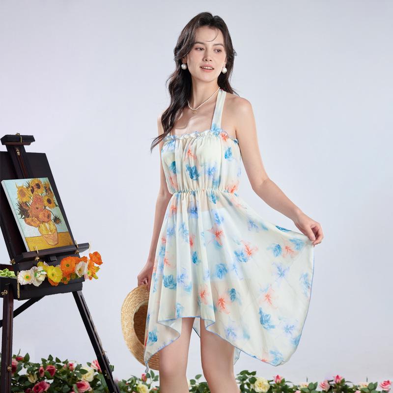 

New Three-Piece Swimsuit Set: Split Bikini with Long Mesh Skirt and Sexy Backless Halter Neck Design for Hot Spring Holidays L (suggested for 46-54 kg) синій