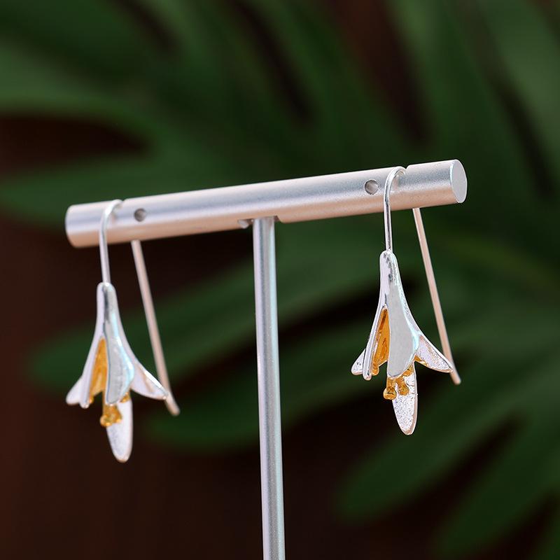 Hot-selling Lily Earrings Women's ins Wind Retro Long Temperament Flower Earline Wind Earrings
