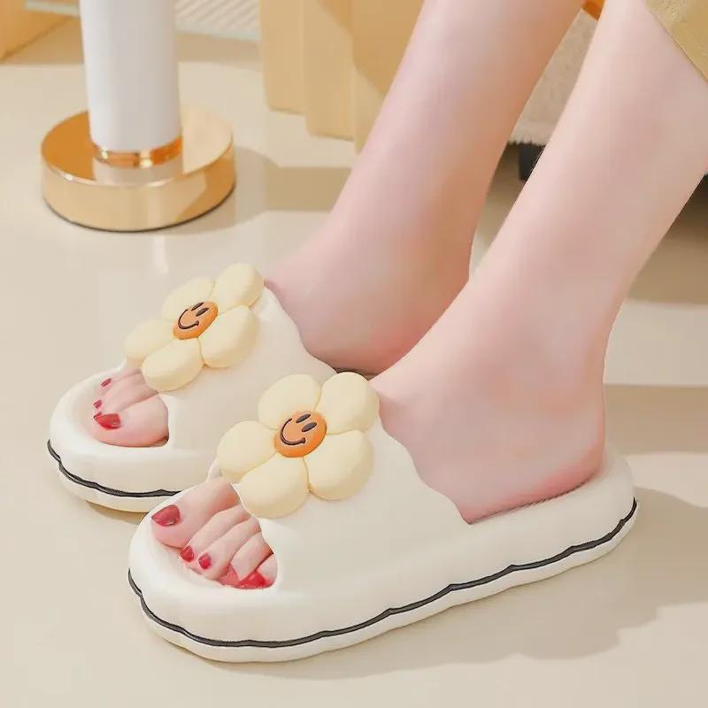 Damen Outdoor Cartoon Hausschuhe: Dicke Sohle, Rutschfest, Sommer Niedlich Indoor Sandalen