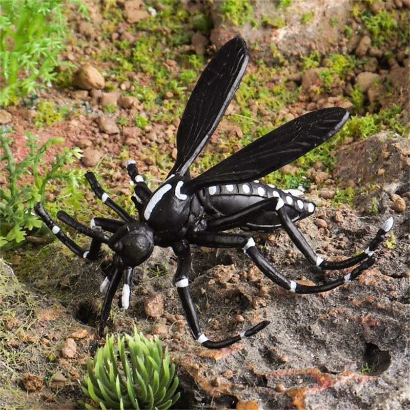 Simulation Insect Small Animal Toy Mosquitoes OrchidsMantis SpadeBeetle Simulation Animal Model Home Garden Ornaments
