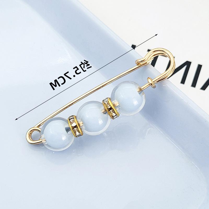Waist Pin Accessory Brooch for Adjusting Clothing Fit and Preventing Exposure