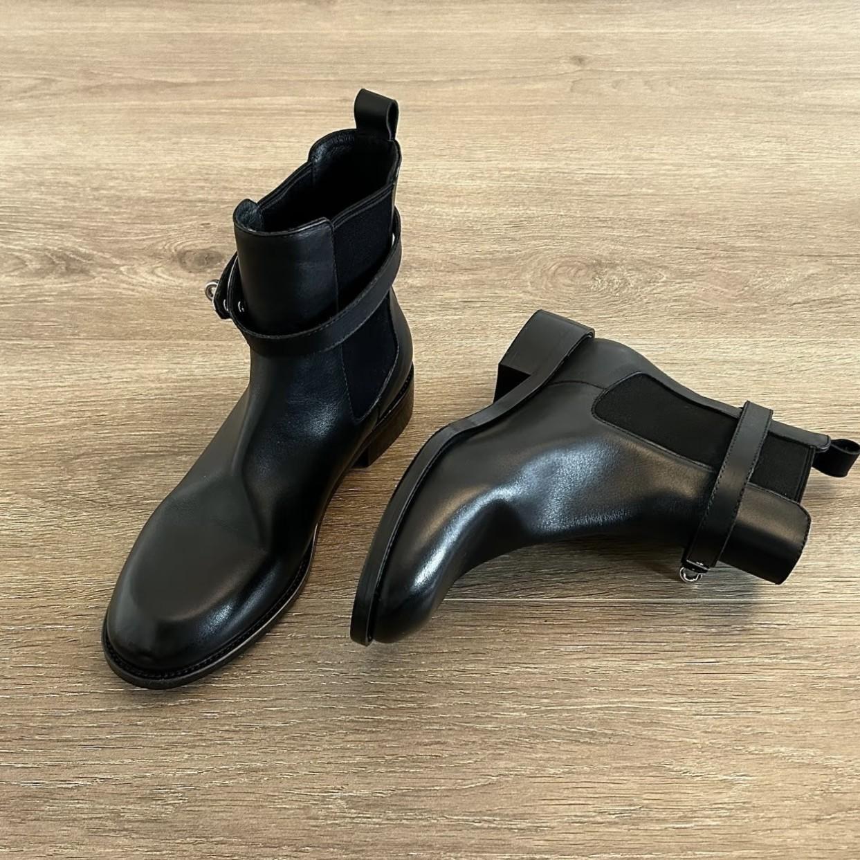 

Spot retro British style metal belt buckle round head short Chelsea boots autumn and winter new thick heel short boots women 39