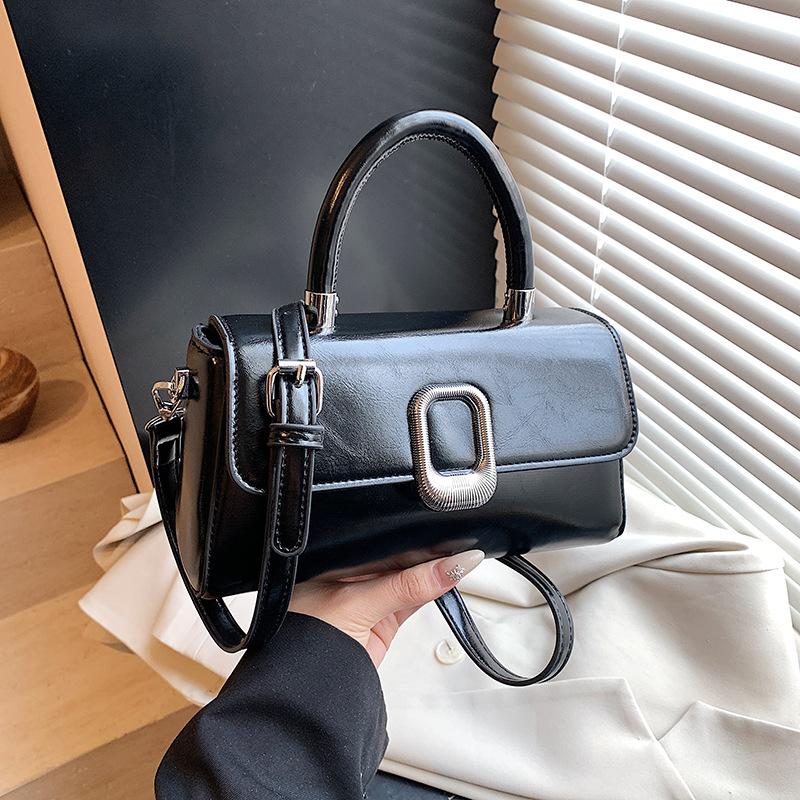 High-end Niche Design Bag Women's 2025 New Spring and Summer Versatile Fashion Shoulder Messenger Bag Portable Small Square Bag