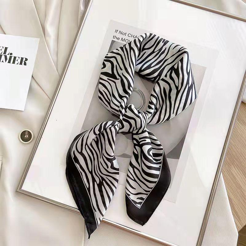 

New Fashion Zebra Printed Square Scarf Soft Satin Thin Smooth Neck Scarf 70*70Cm Vintage Style Sunscreen Headscarf For Women One Size