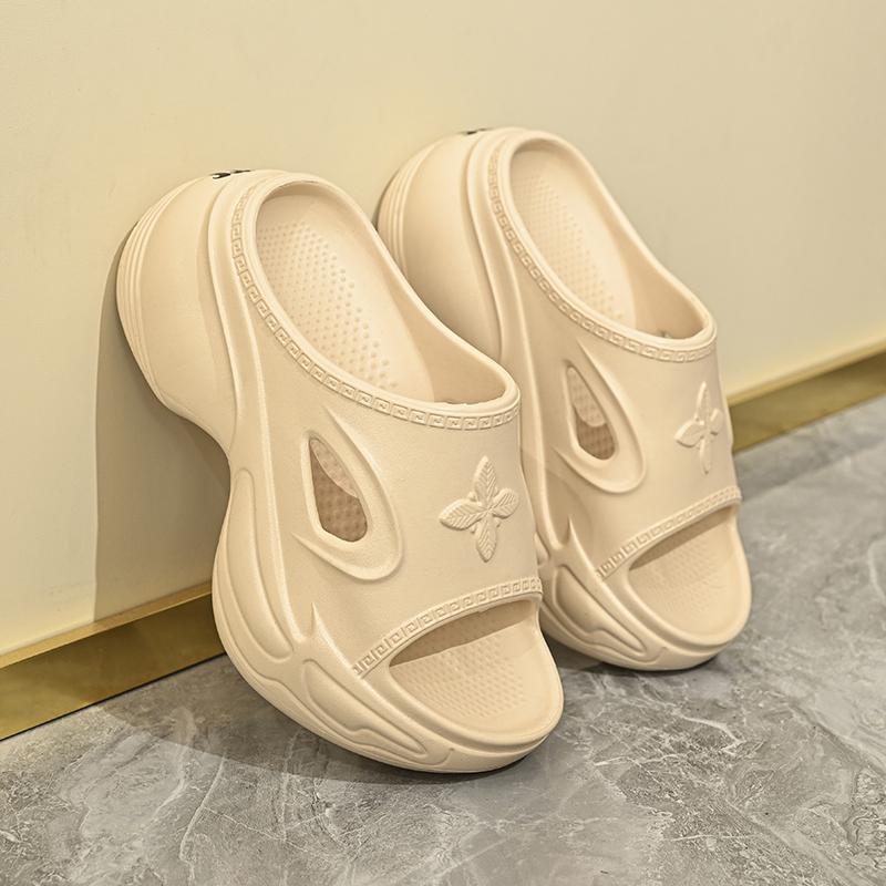 

Новые женские тапочки на толстой подошве, модные уличные пляжные туфли EVA для женщин, легкие летние туфли 2025 года на высоком каблуке, повседневная обувь 35