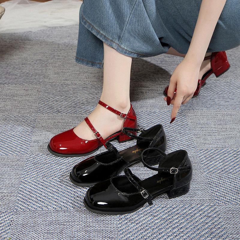 White Mary Jane Sandals Women's Summer New Mid-heel Shoes with Skirts, Small Leather Shoes Are Versatile In Summer