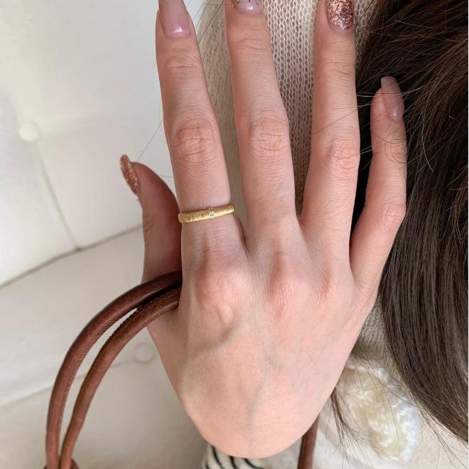 

Chic Modern Open Ring For Women Featuring Stunning Pearl And Zirconia In Design Sleek J5236 Narrow