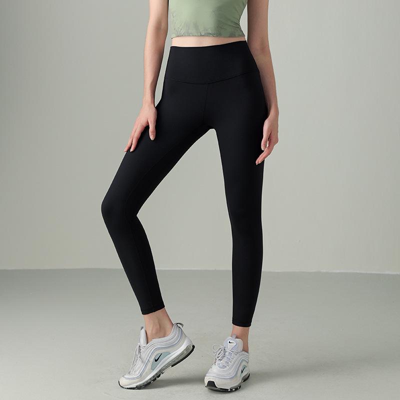 Women's Fleece-Lined High-Waist Yoga Pants - Warm, Soft, Hip-Lifting Fitness Leggings for Autumn/Winter.