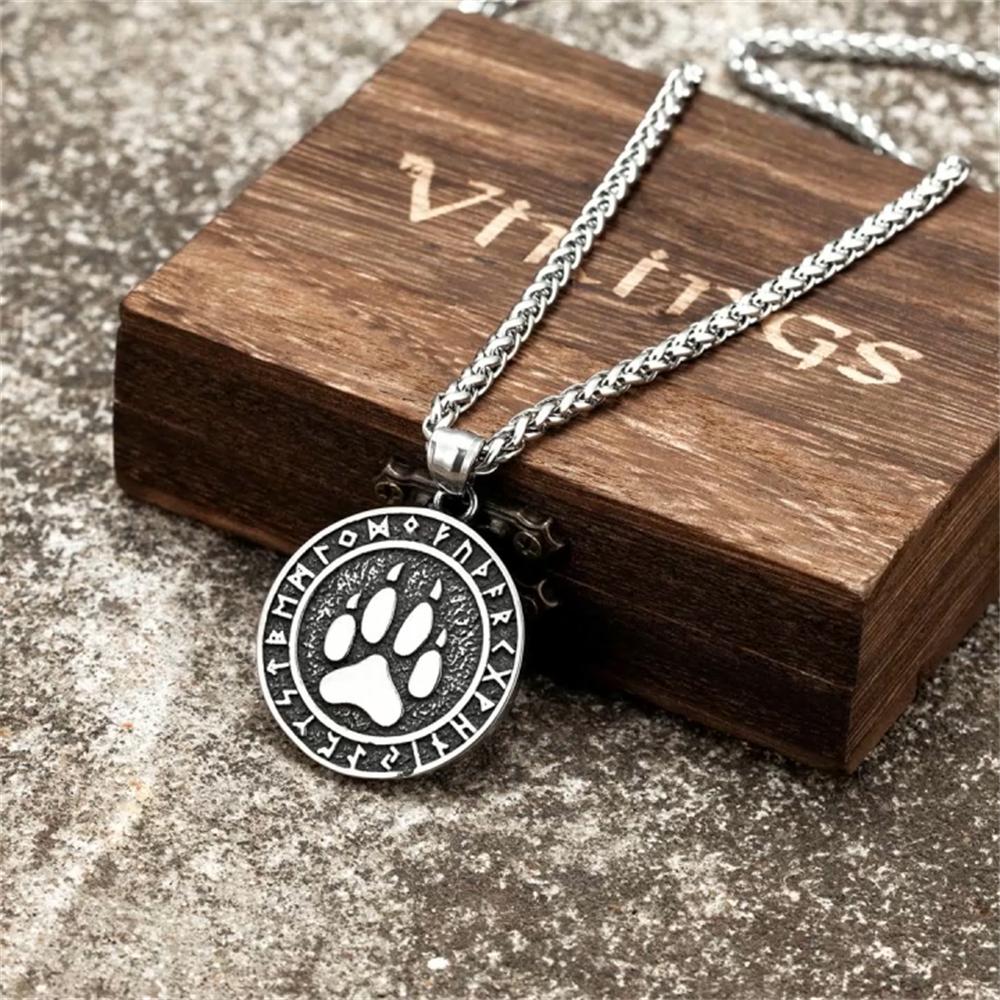 Stainless Steel Norse Viking Bear Claw Necklace Mens Pagan Runes Vegvisir Amulet Pendant Classic Jewelry Male Gift 60CM