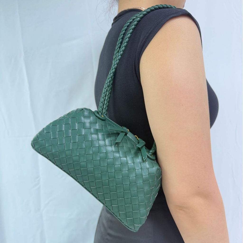 Reine handgewebte Tasche 2025 neue grenzüberschreitende Bestseller-Kissenform-Tasche Schulter-Unterarmtasche vielseitige Pendler-Damen-Tasche Trend