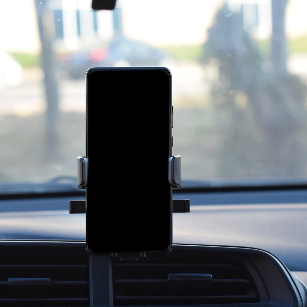 Car Dashboard Windshield Telescopic Long Arm Mobile Phone Holder Rotatable Suction Cup Bracket