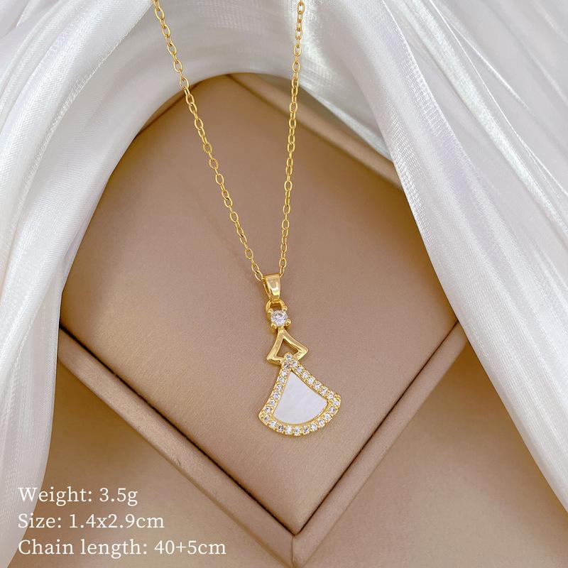 Butterfly Heavy Industry Necklace Women'S Copper Micro-Inlaid Real Gold Electroplating Delicate Clavicle Chain Neck Chain