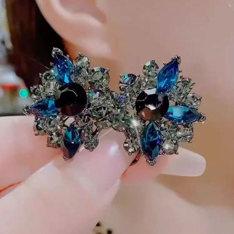 

Personalized Minimalist Retro Diamonds Stud Earrings Generous and Personalized Fashion Refined Grace Crystal S925 Sterling Silver Earring/Pin Women Black Gun