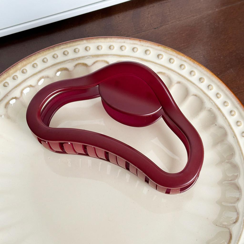 Fashion-forward Large Hair Claw Clips For Women With Elegant Designs Perfect For Every Outfit