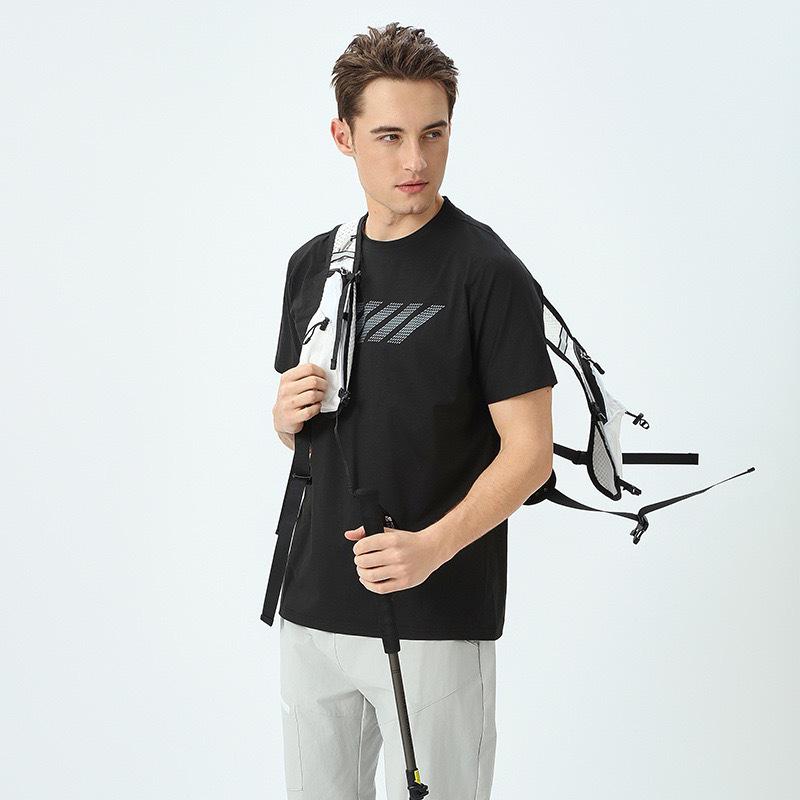 

Мужская быстросохнущая футболка с влагоотводящими свойствами для весны/лета - для активного отдыха и повседневной носки XXL чёрный