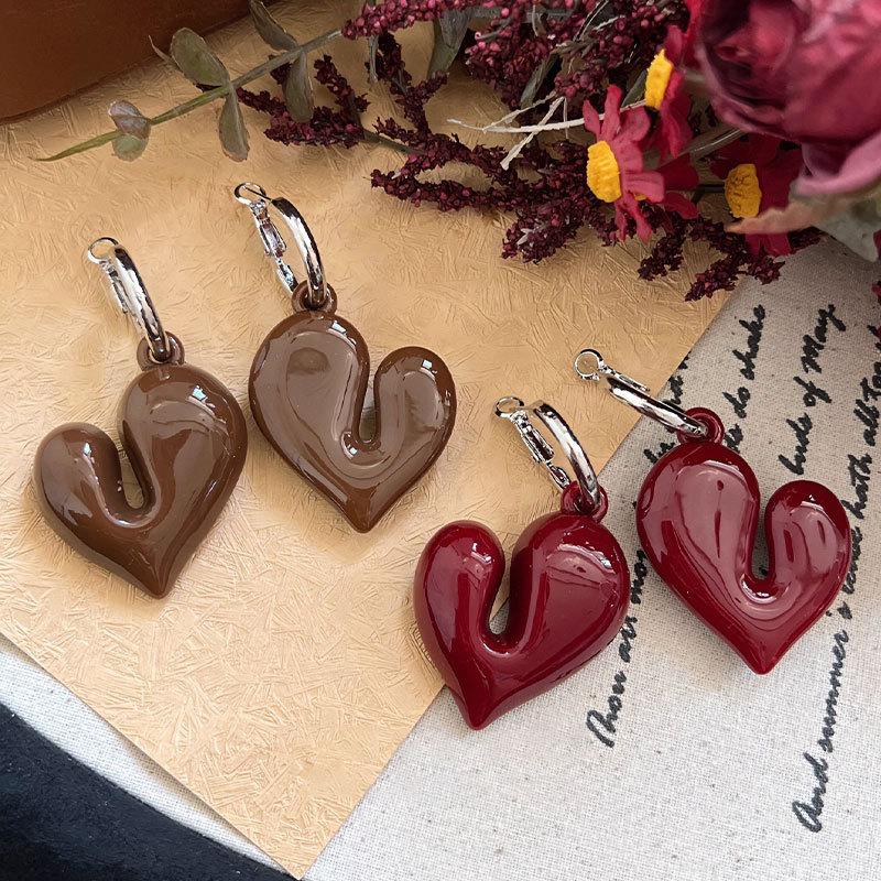 New Exaggerated Irregular Wine Red Heart Shaped Pendant Earrings for Women Vintage Personality Travel Party Jewelry Gifts