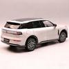 Die-cast 1:18 Scale Changan Qiyuan Q07 Simulation Alloy Static Car Model Toy Birthday Gift Collection Souvenir Ornament