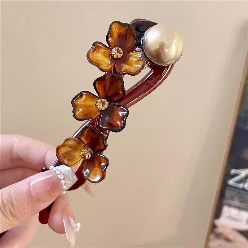 Cute and Adorable Cat-shaped Hair Clip, High-end Back Hair Clip for Women, One-piece Hairpin, Updo Hair Accessory