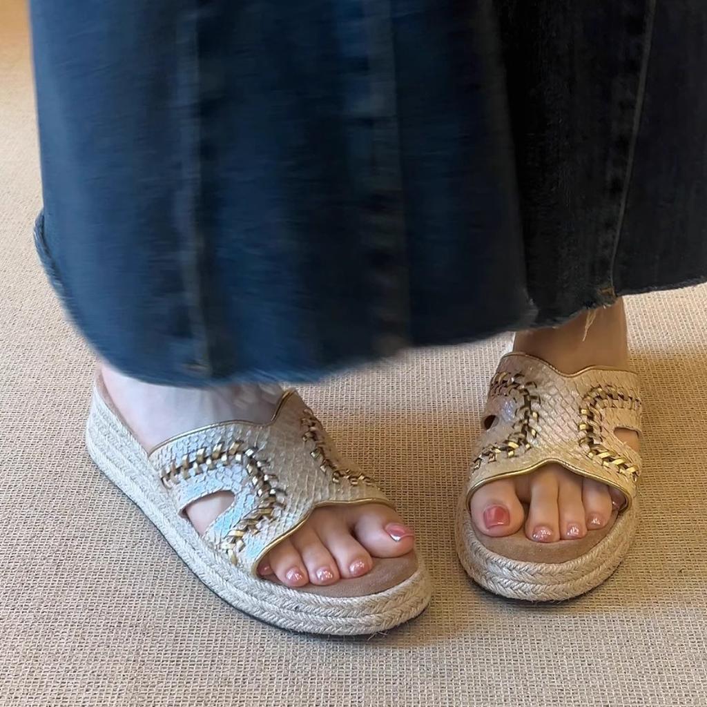 New niche weave soft leather cool fashion slippers femininity square head stepping on shit feeling beautiful one-word drag