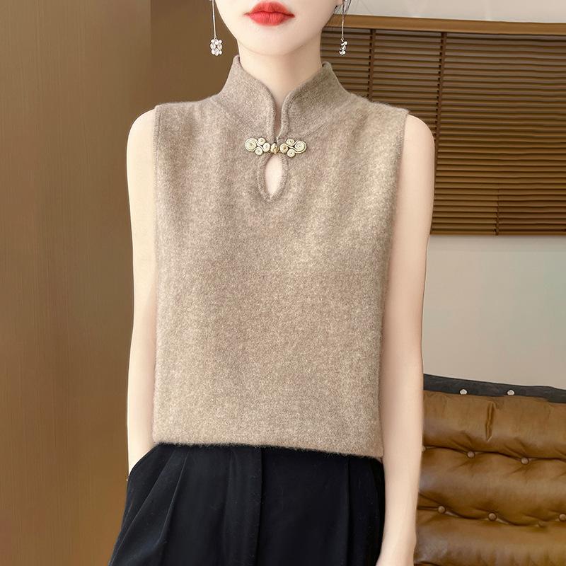 Stand-up collar disc-buckled knitted vest women's niche retro pure desire wind sleeveless top stacked with bottoming shirt