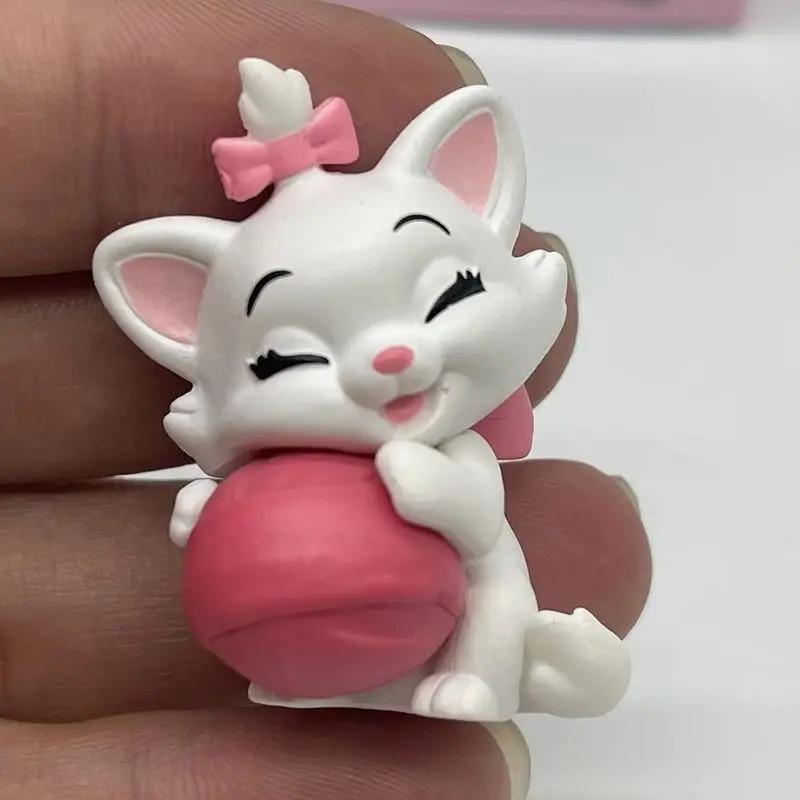 Boîte Surprise d'Oreillers Personnages Disney Stitch Winnie l'Ourson 4 pièces Figurine Mignonne Décoration de Bureau Un Cadeau Surprise pour les Fans
