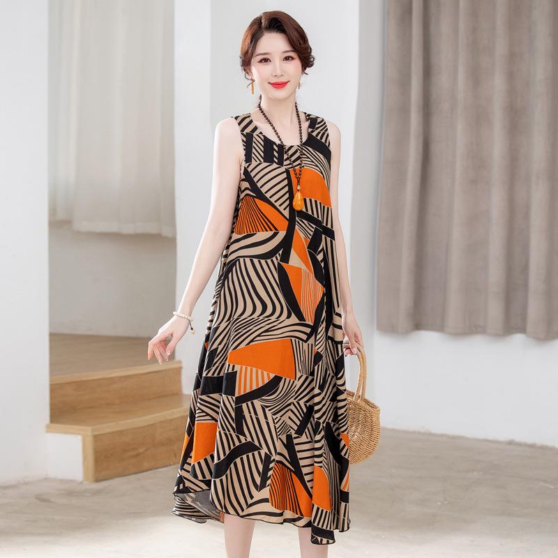 Sleeveless Silk Cotton Dress for Middle-Aged Mothers - Slim Fit, Large Size, Beach Dress for Summer