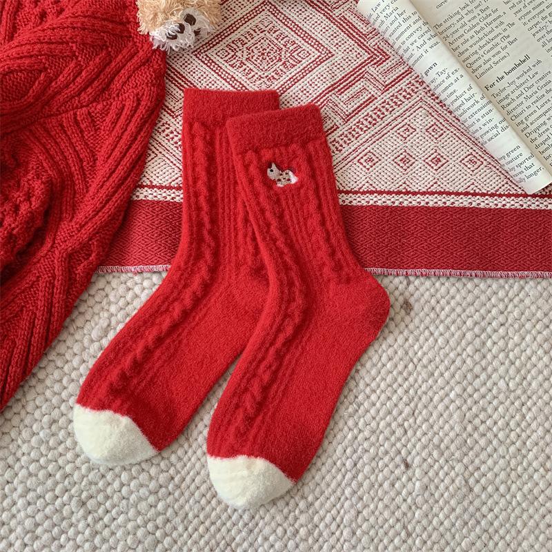Autumn and Winter Australian Velvet New Year Socks, Women's Red Socks, Christmas Socks, Thickened Warm Cashmere Socks, Big Red Socks, Cute