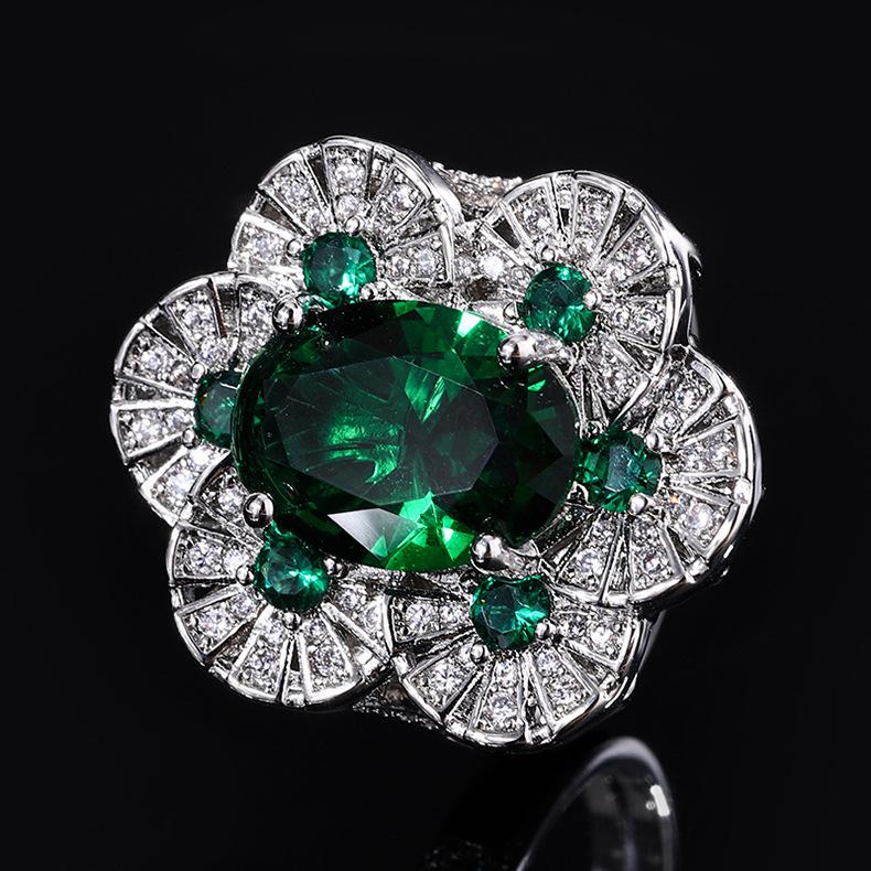 Vintage Royal Sapphire Ring Weibliche Blume Smaragd Ring Mode Rot Korund Ring