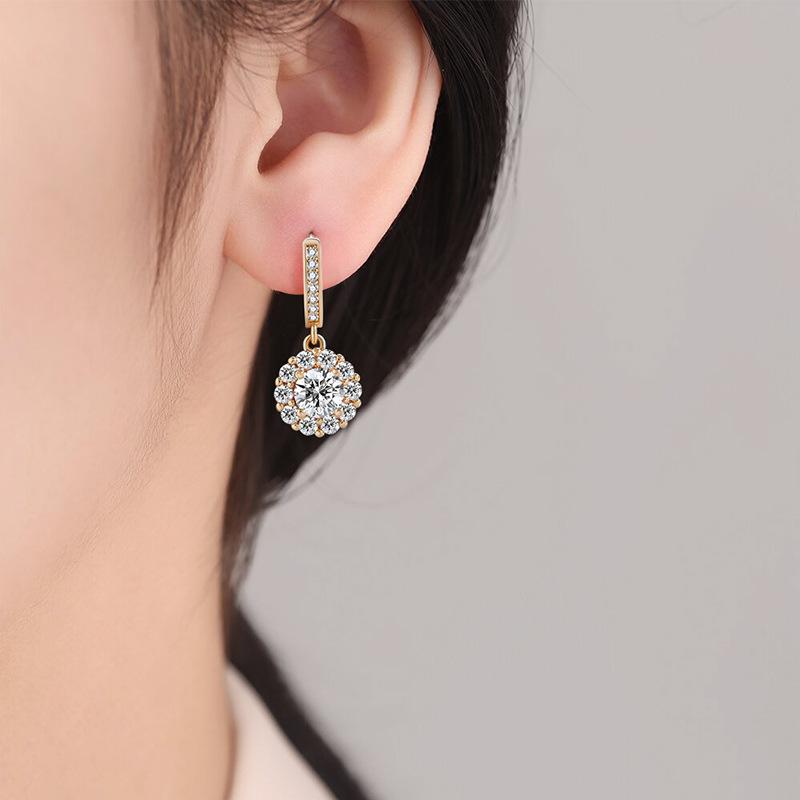 Fashionable Light Luxury Style Plum Blossom Girl Trend Is Full of Camellias Earrings