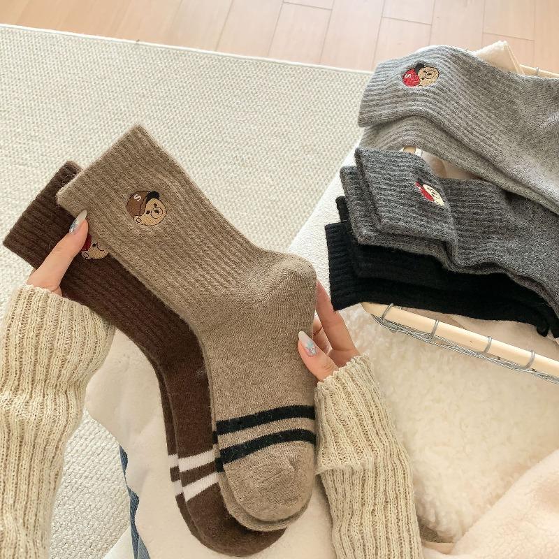 Autumn and Winter Socks: Women's Embroidered Bear Wool Socks, Thickened Warm Striped Cartoon Mid-calf Pile Socks