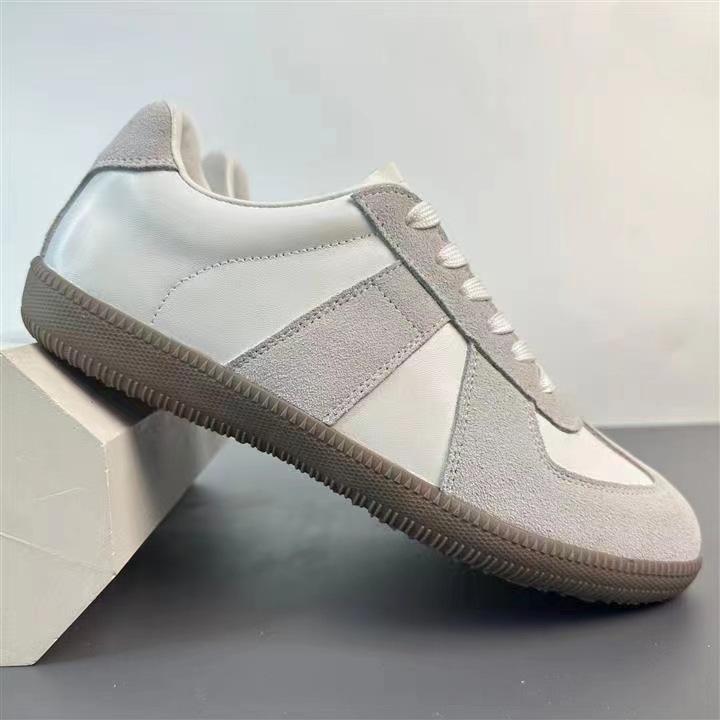 Spring New Breathable Flat Shoes Versatile Trend German Training Shoes Classic Retro Leather White Shoes Men's Casual Shoes