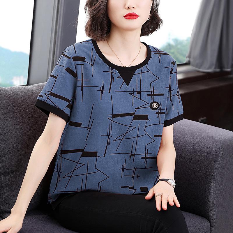 Women's 2023 Summer Korean Style Loose Fit T-Shirt - Belly Covering, Short-Sleeved, Plus Size Top for Middle-Aged Ladies