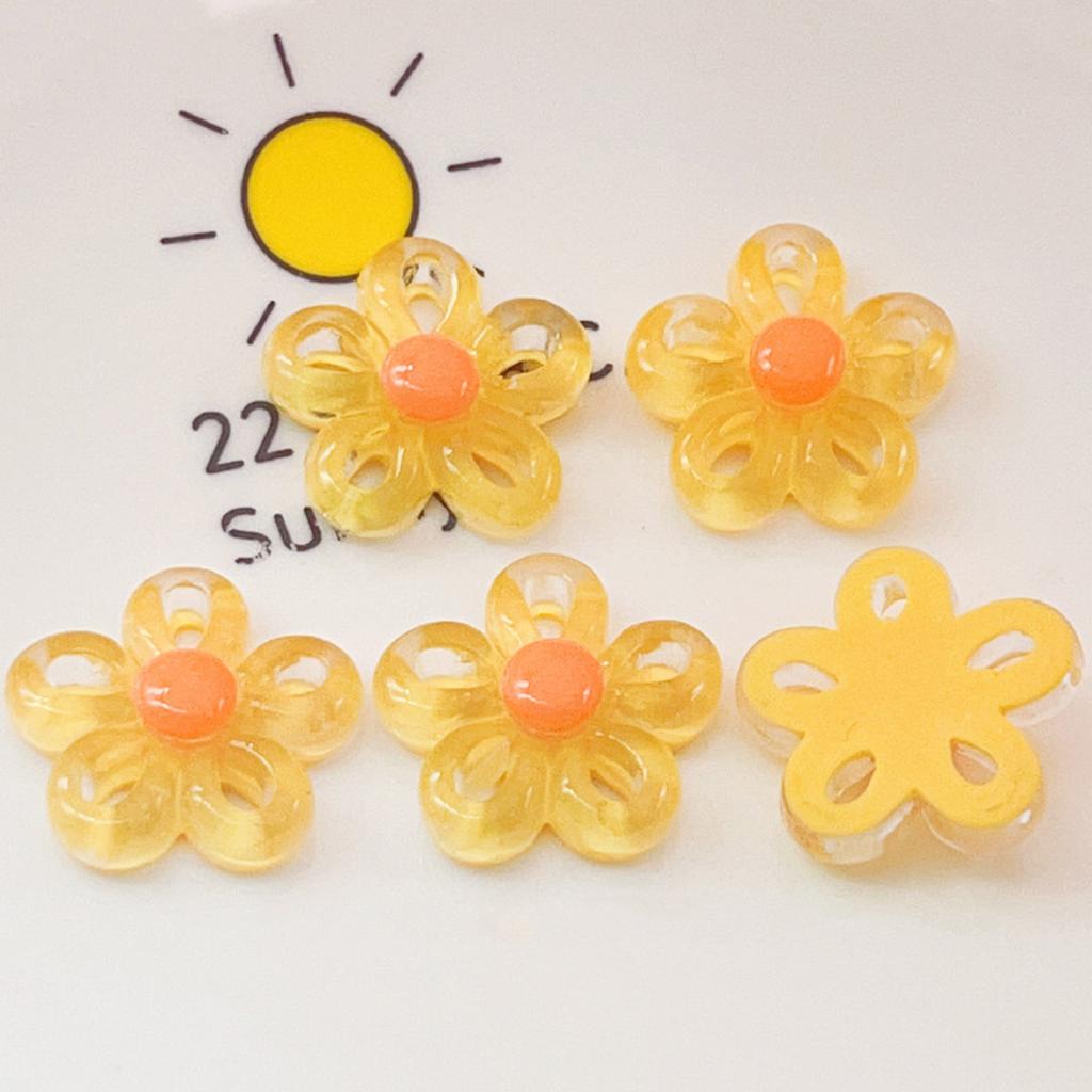 Bunte Hohlblumen-Anhänger Halskette Armband Schmuckherstellung Handgemachte Bastelartikel DIY-Zubehör 23x23mm 5 Farben