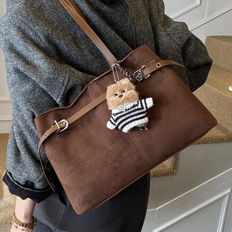 Suede Large Capacity Bag Women's Winter New Retro Fashion Armpit Bag Commuter Simple Tote Bag