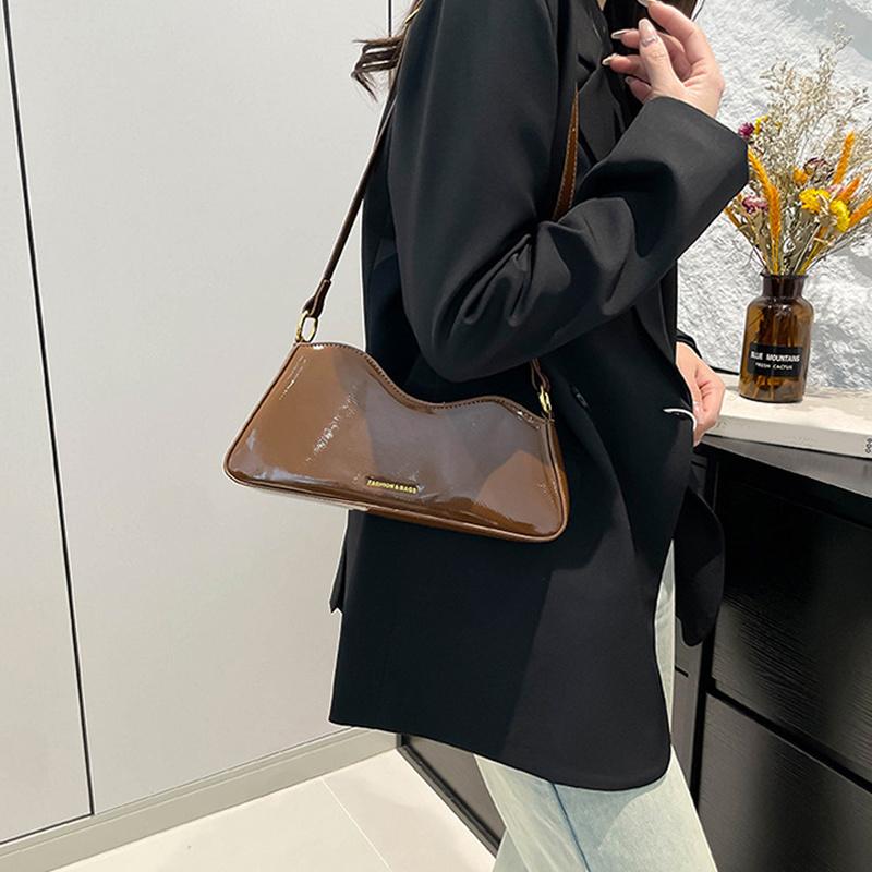 Women Shoulder Bags Fashion Patent Leather Burgundy Underarm Bag French Designer Lady Commuting Crossbody Handbags