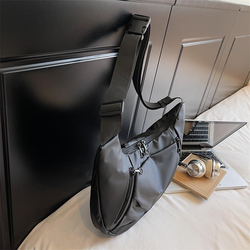 Women's Bag Commuter Crossbody Bag Shoulder Bag Large Capacity Dumpling Bag