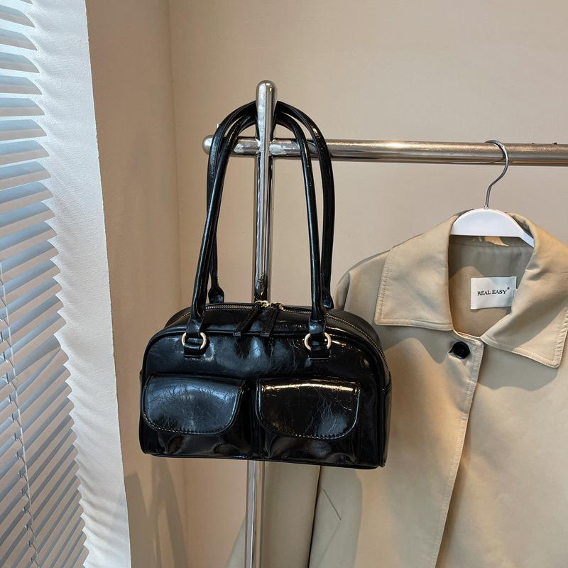 

Underarm bowling bag women s new simple casual high-end pillow bag versatile shoulder bag