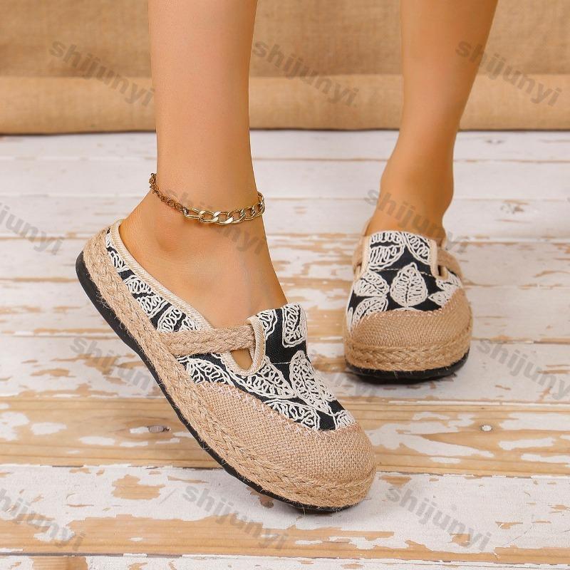 Women's Flats 2025 Summer New Vintage Weave Breathable Casual Shoes Embroidery Lightweight Comfortable Half Slippers