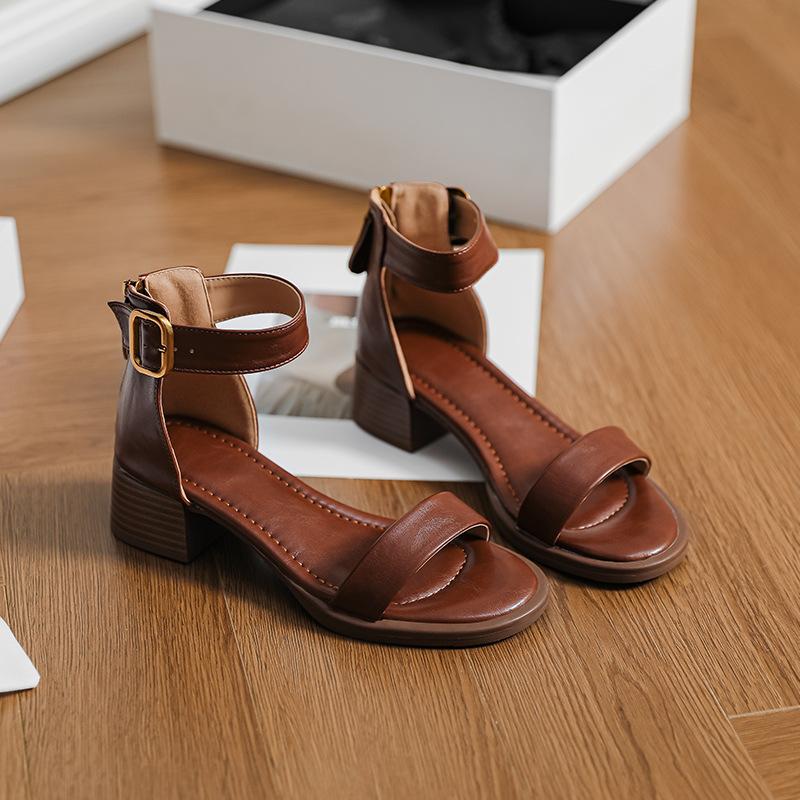 

Vintage word with open-toed sandals women 2025 summer soft leather high-heeled thick-soled versatile bag heel Roman shoes women 40 коричневый