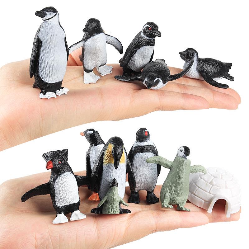 Mini Penguin Ice House Set: Adélie Penguin Polar Ornament