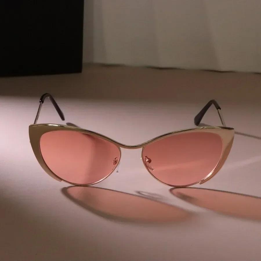 Fashion Metal Frame Sunglasses Women Men Minimalist Cat Eye Designer Sun Glasses Male Female Brand Colorful Travel Oculos De Sol