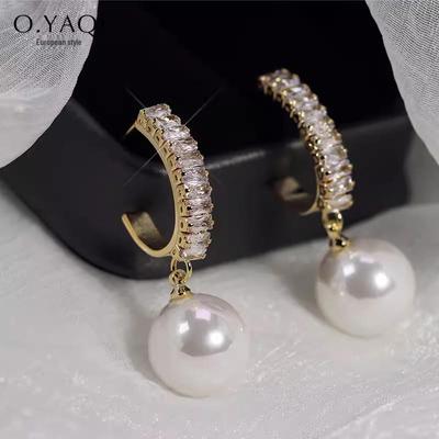 Elegant S925 Silver Needle Pearl Earrings for Women - Fashionable, Light Luxury High-End Design