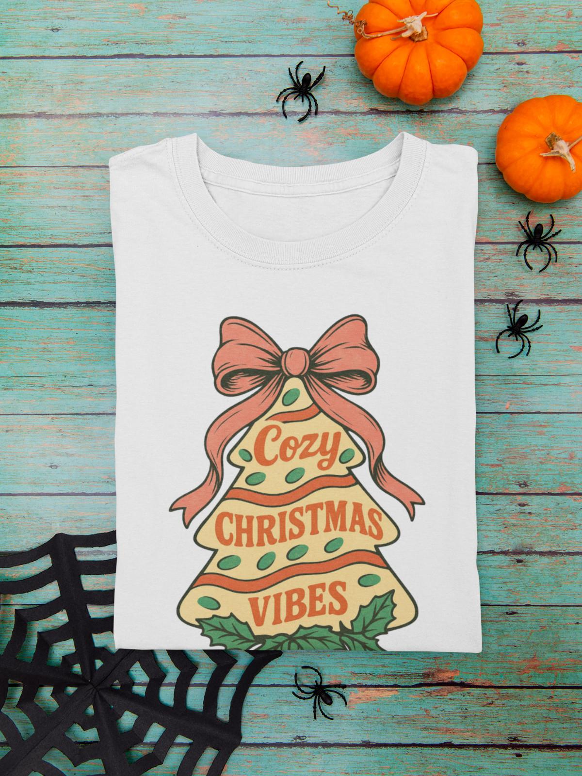 Cozy Christmas Vibes T-Shirt Holiday Tree Graphic Tee Retro Festive Top A97 S