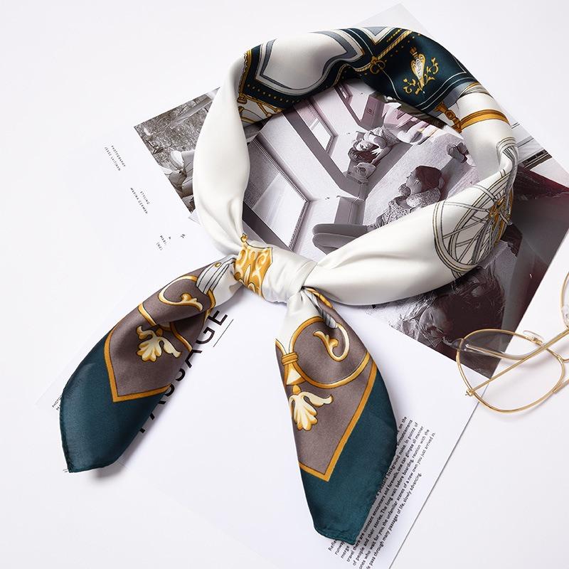 1Pcs 70Cm Green Carriage Pattern Silk Scarf Women Simulated Silk Trendy Versatile Headwear Bag Decoration Clothing Square Scarf
