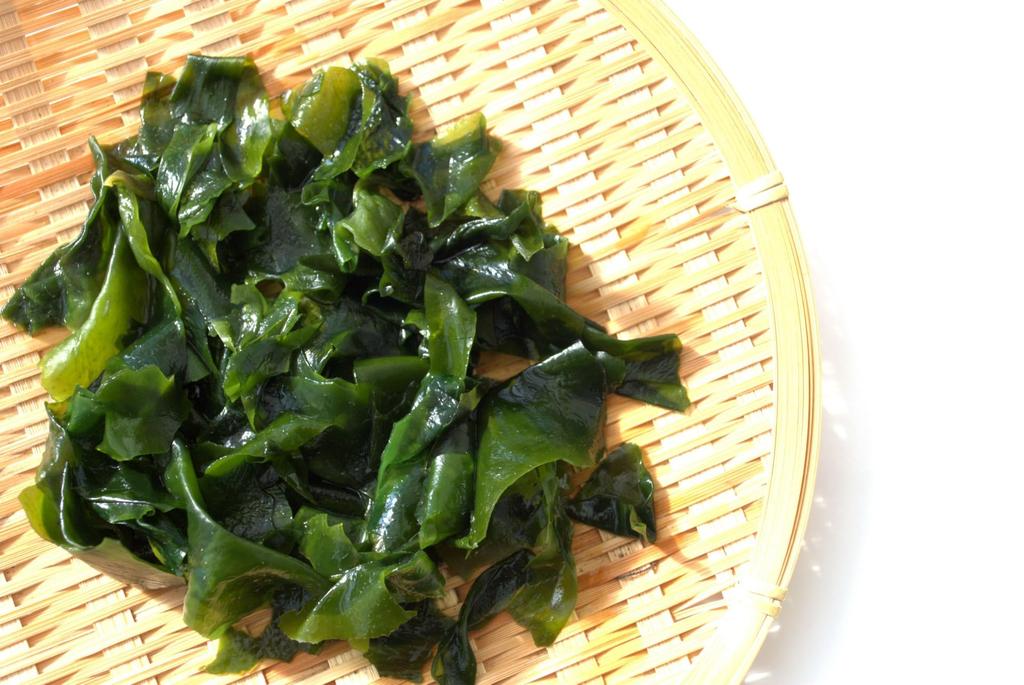 Sakakon Co., Ltd. Commercial Cut Wakame 200g Zipper Bag Thick Dried Seaweed for Miso Soup Salad Sunomono