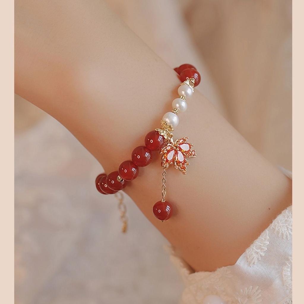 New Maple Leaf Send Acacia Red Bean Bracelet Women's Glass Bracelet High Value Niche Design ins Send Girlfriend