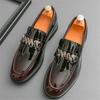 Nuovo Arrivo Decorazione a Catena Metallica Appuntita Scarpe Casual in Pelle Verniciata da Uomo Scarpe da Cerimonia Matrimonio Formale Homecoming