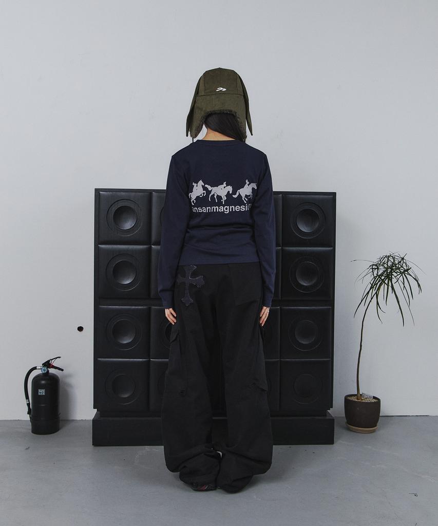 Tansanmageunesyum Cotton Wide Cross Cargo Pants (Black)