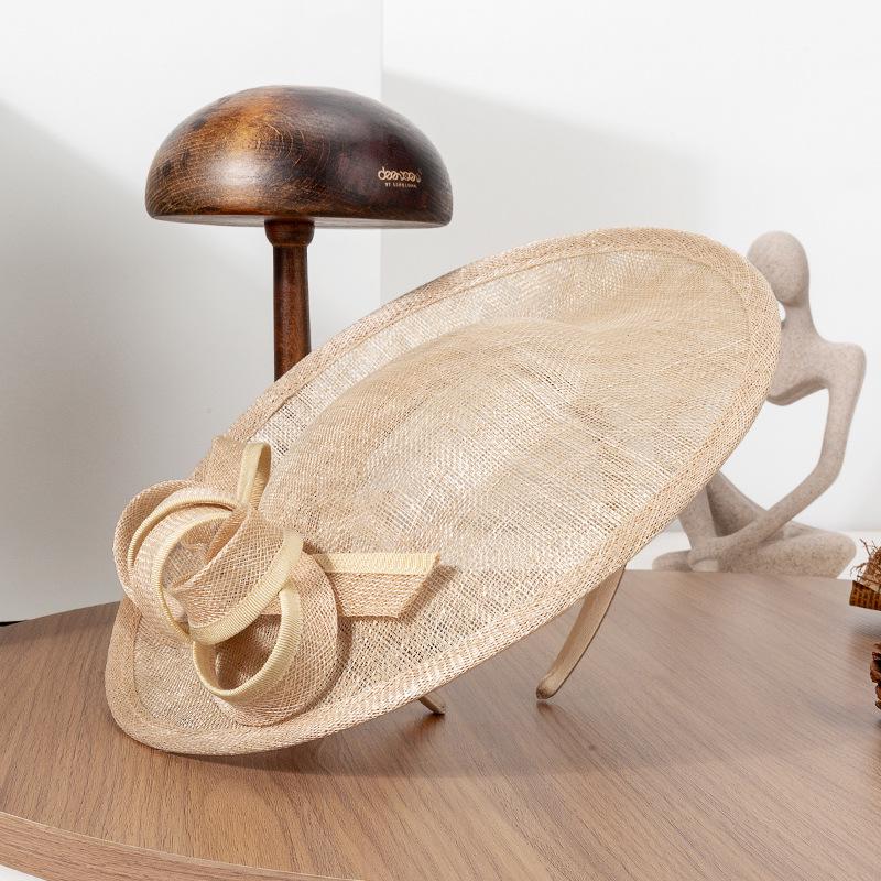 Elegant British Style Gauze Headwear - Retro Spring/Summer 2025 Party Hat